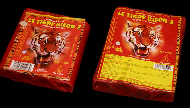 Le Tigre paquet de 5 petards a meche I-8 K1, Happy picture pages
